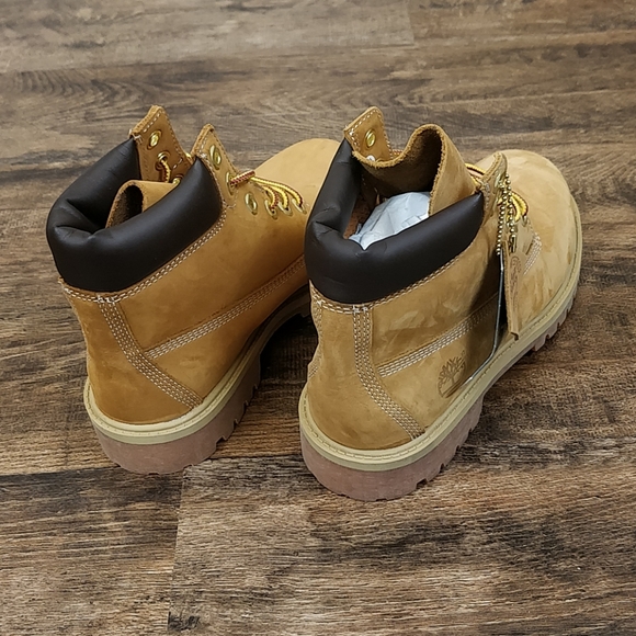 TIMBERLAND WOMEN'S 6-INCH PREMIUM WATERPROOF BOOTS - Picture 7 of 8